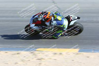 media/Jan-14-2024-SoCal Trackdays (Sun) [[2e55ec21a6]]/Turn 10 Inside (110pm)/